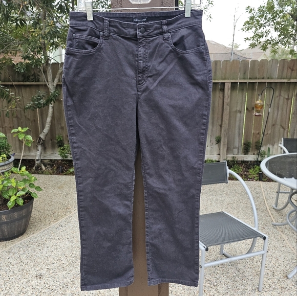 Eileen Fisher  high rise organic cotton denim with a touch of stretch jeans 8 - Picture 1 of 5